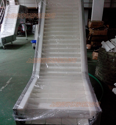 爬坡網(wǎng)帶輸送機